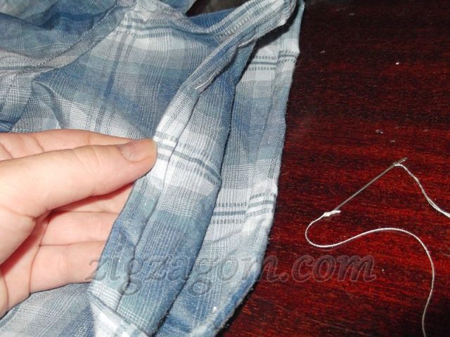 обрабатываем срез двойной подгибкой с закрытым срезом